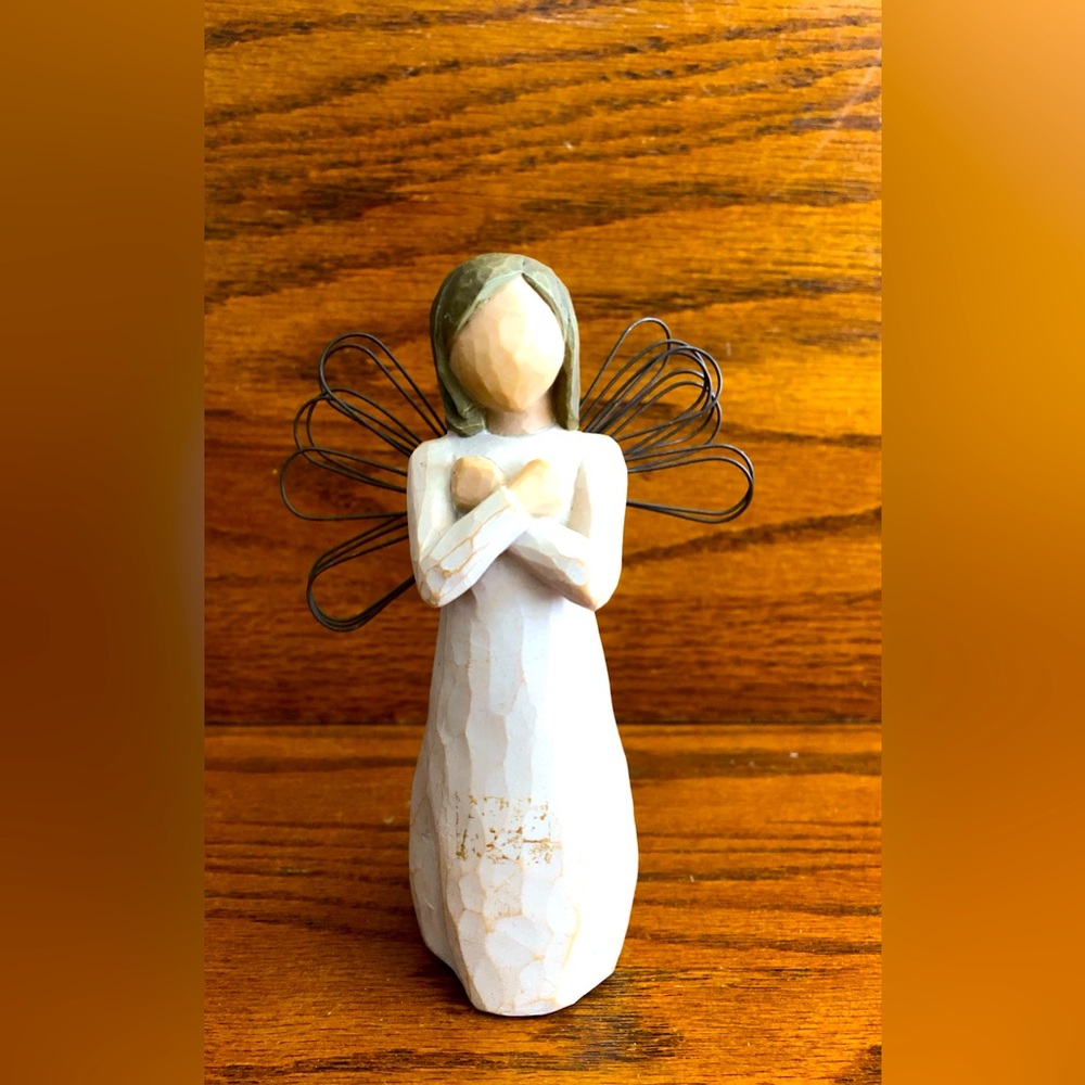 Willow Tree Figurine “Sign for Love”